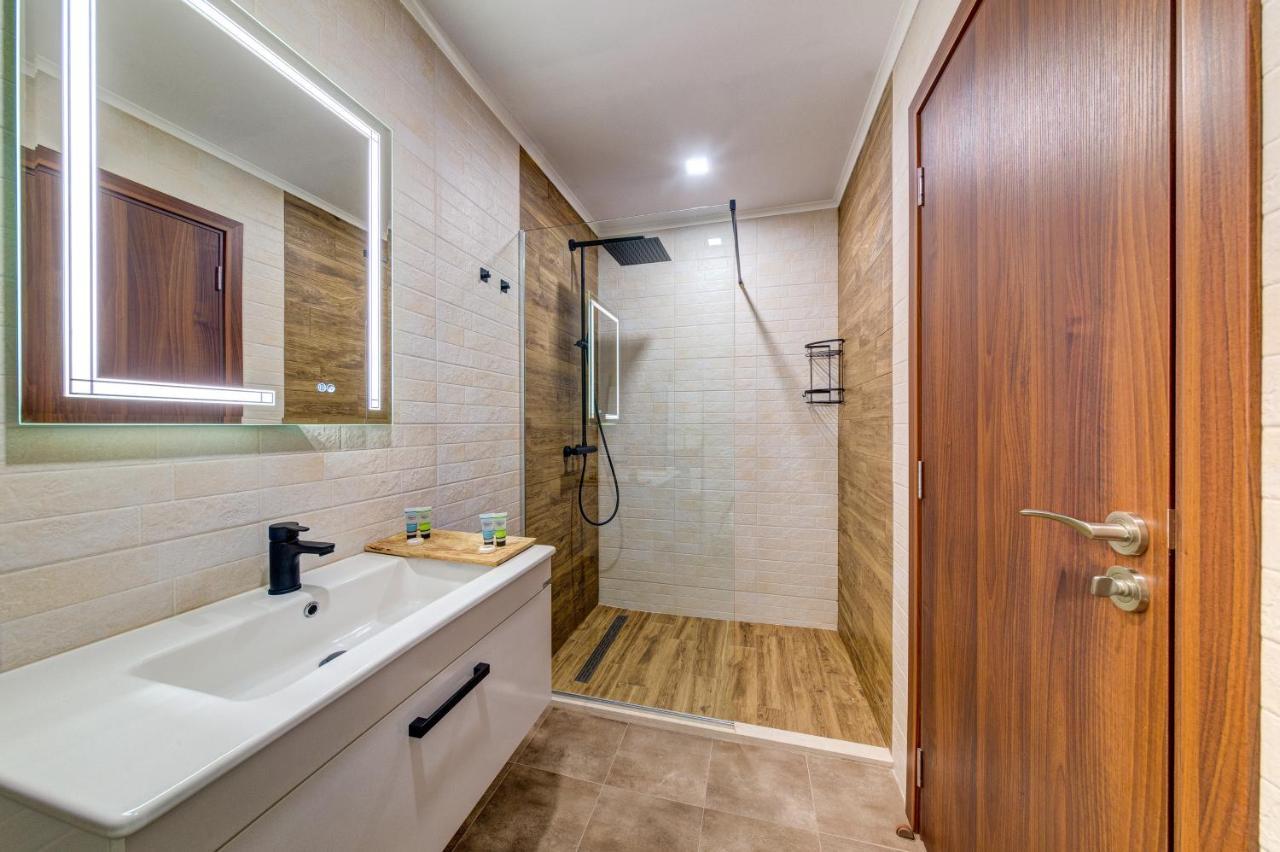 Skyday Penthouse Deluxe At Oak Residence Smolyan Exteriör bild